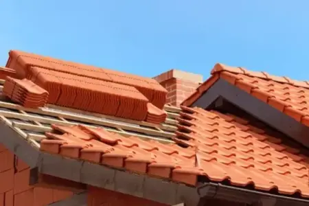 Pose et rénovation de toiture en tuiles à Jau-Dignac-et-Loirac